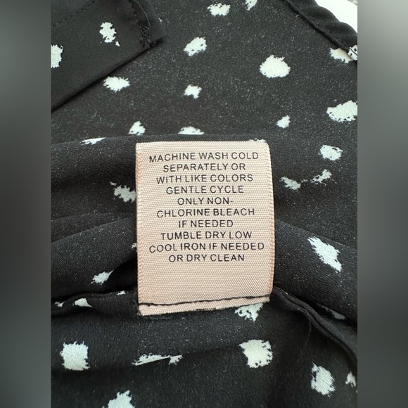 Women sleeveless black white blouse size S - Picture 5 of 7